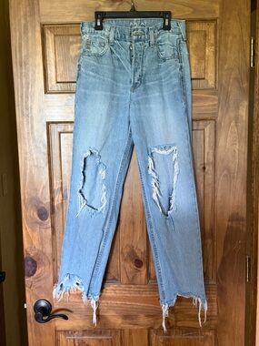 Ariat - Tomboy Straight - Women's Light Blue Distressed Straight-Leg Jeans - 25R